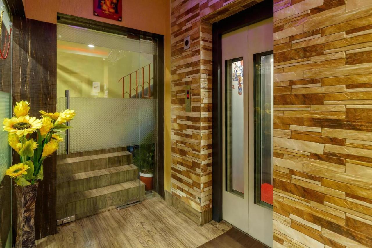 The Silverline Hotel Kalküta Dış mekan fotoğraf