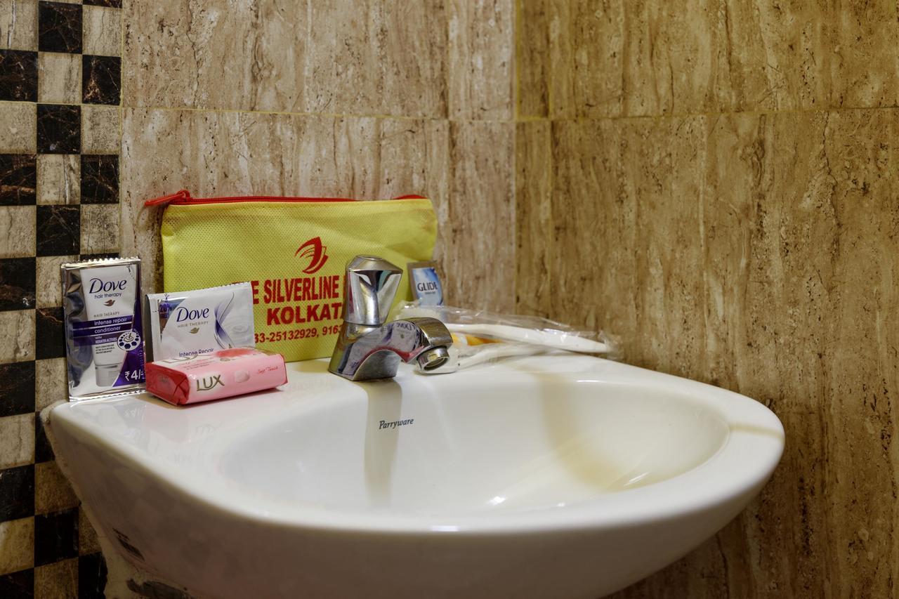 The Silverline Hotel Kalküta Dış mekan fotoğraf